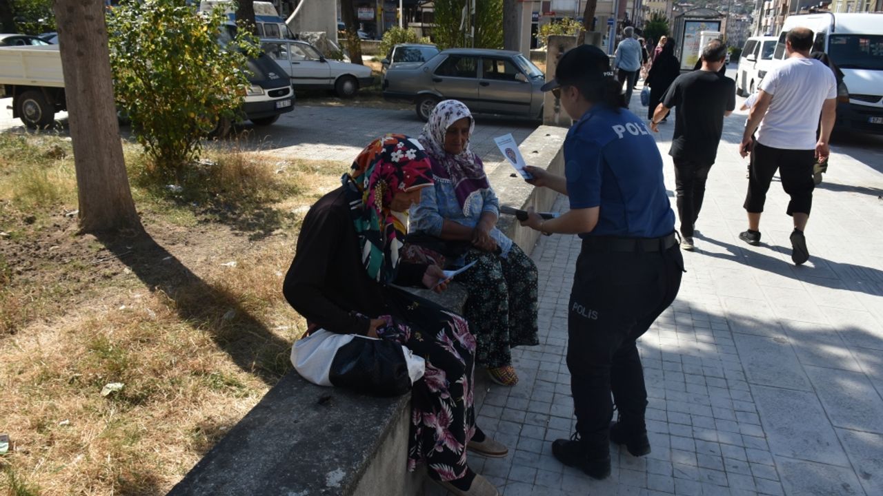 boyabatta polis ekipleri kades ve diger konularda vatandaslari bilgilendirdi