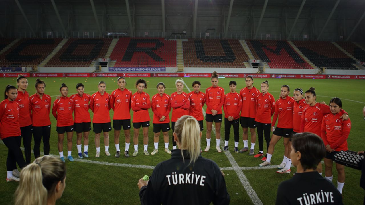 A Milli Kadın Futbol Takımı, Lüksemburg maçı hazırlıklarını tamamladı