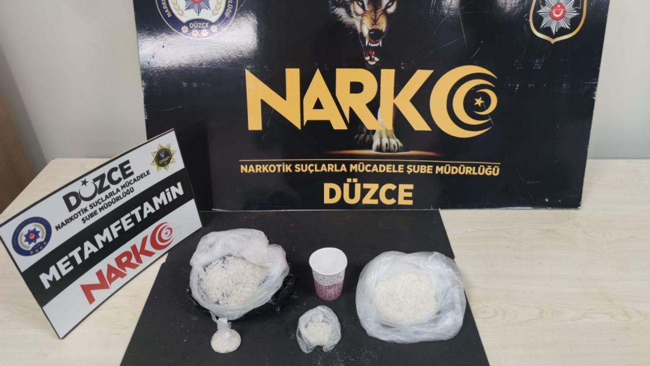 Düzce'de uyuşturucu operasyonunda yakalanan 3 şüpheli tutuklandı
