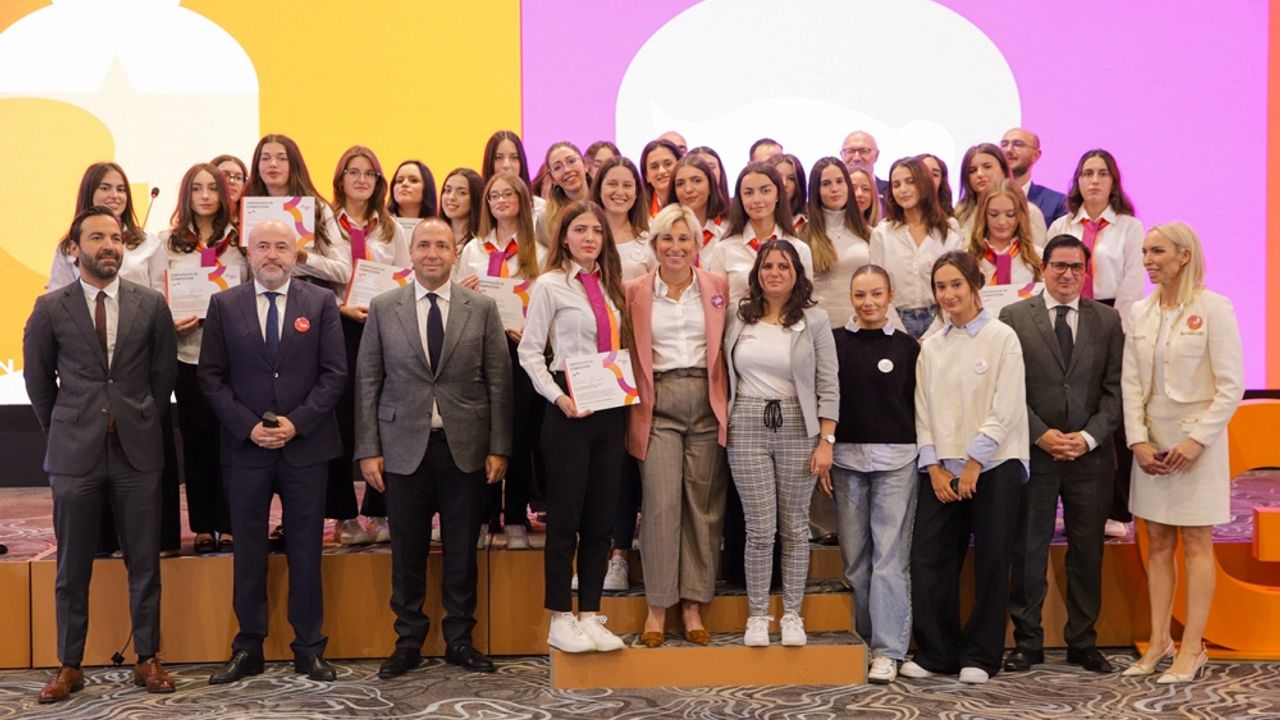 Global Engineer Girls, Kosova’da ilk mezunlarını verdi