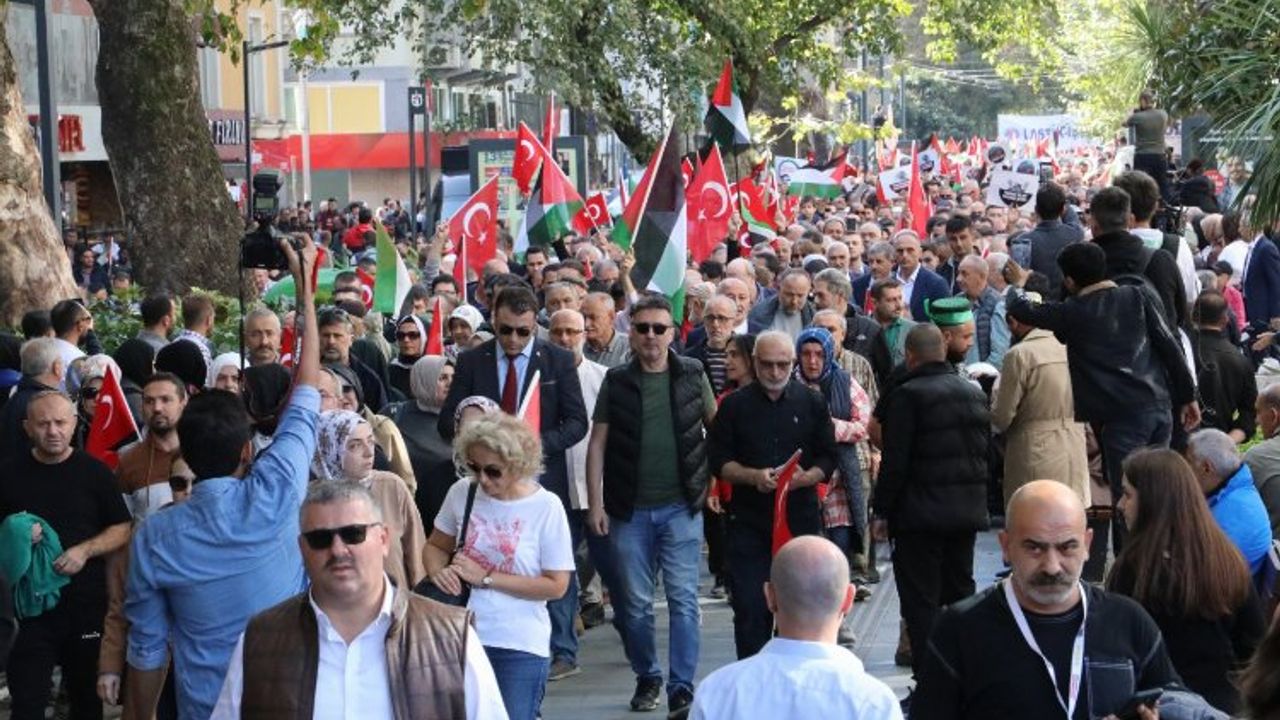 İzmit'ten Filistin’e destek yürüyüşü