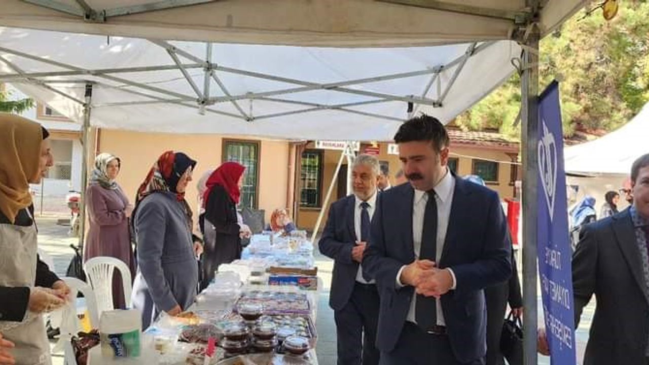 ESTÜ Camii ve Eskişehir İl Müftülüğü hizmet binası için hayır çarşısı açıldı