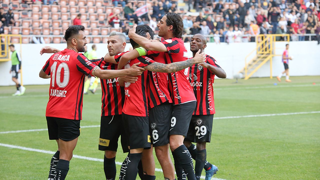 Beşiktaş, Gaziantep FK maçı hazırlıklarına başladı - Spor - Haber S  Balıkesir Son Dakika