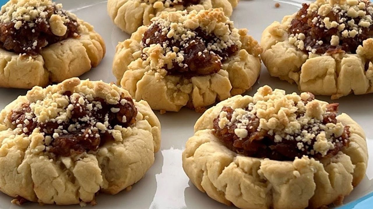 Kıyır kıyır Elmalı kurabiyenin sırları açığa çıkıyor: Herkesin yapabileceği ağızda eriyen tarif