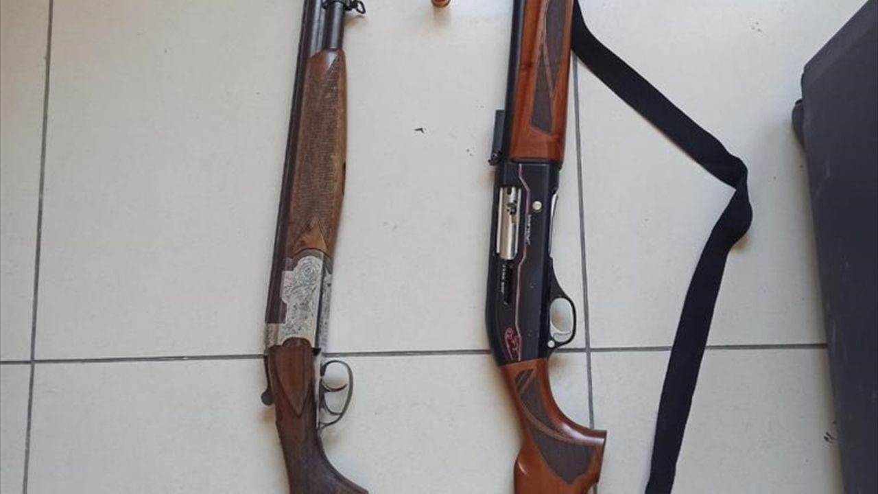 Çorum'da sosyal medyada silah teşhir eden 3 kişi gözaltına alındı