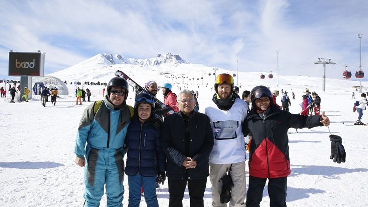 Erciyes Kayak Merkezi'nin ünü İngiltere'ye erişti