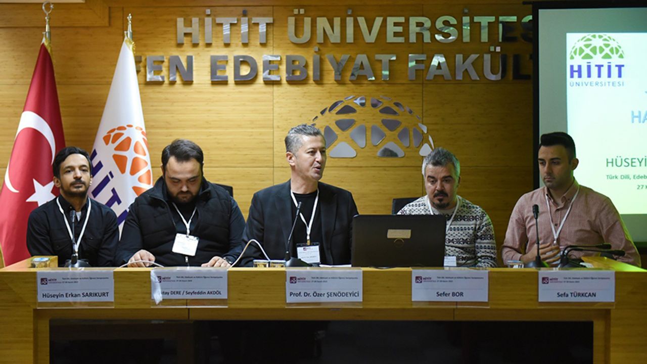 Hitit Üniversitesi'nde edebiyatın geleceği konuşuluyor