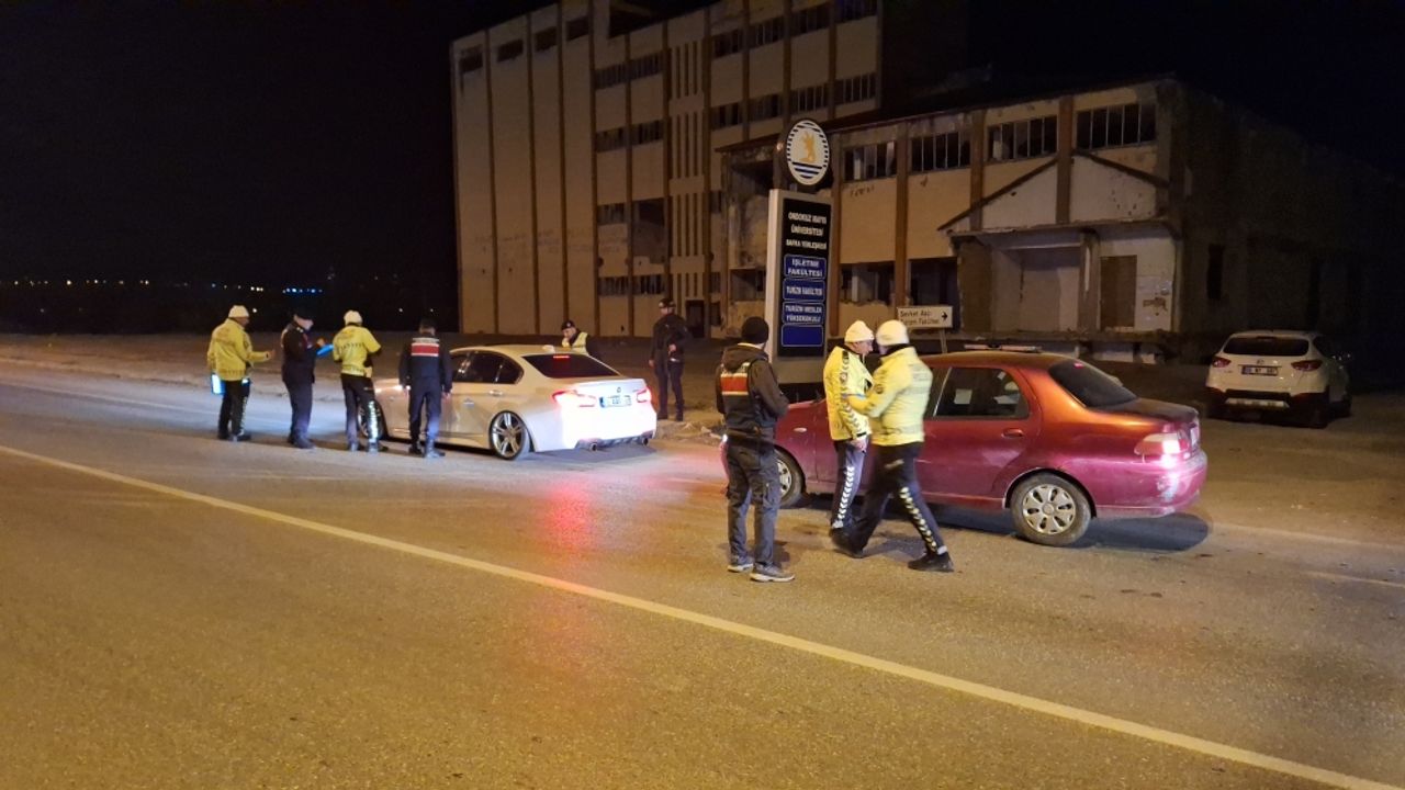 Samsun’da gece asayiş ve trafik uygulaması yapıldı