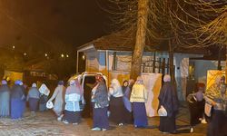 Alparslan Türkeş hayrına lokma ve Ramazan pidesi dağıttılar