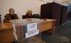Sınır kapılarında oy verme işlemi başladı