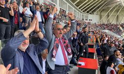Şampiyonluk yolunda taraftarlarını yanında isteyen Çorum FK'ya Yusuf Ahlatcı'dan destek