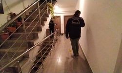 Çorum'da apartmana girip evin kapısını pompalı tüfekle kurşunladılar