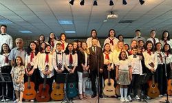 Cumhuriyet Anadolu Lisesi öğrencilerinden müzik ziyafeti
