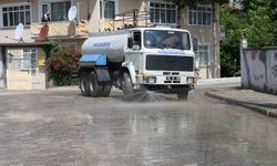 Havza Belediyesi sağanak sonrası cadde ve sokaklarda temizlik çalışması yürütüyor