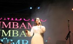 Samsun'da şarkıcı Elif Buse Doğan konser verdi
