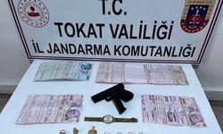 Tokat'tan evden hırsızlık yaptıkları iddiasıyla 3 zanlı Kırıkkale'de yakalandı