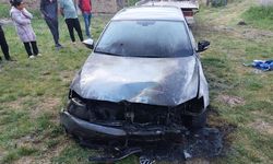Alaca'da bayram ziyareti kabusa döndü: Otomobilini alev alev yanarken buldu