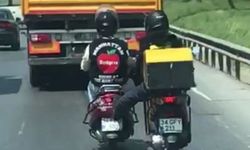Trafikte ilginç anlar: Motosiklet sürücüsü, benzini biten başka bir motosikleti itti