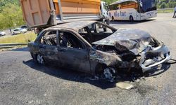 Kastamonu'da yolcu otobüsü ile otomobil çarpıştı: Otomobil yandı, 7 kişi yaralandı