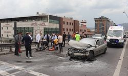 Acil Servisin önünde kaza: Sağlık çalışanları seferber oldu
