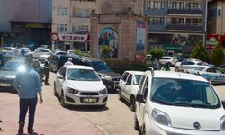 Niksar'da trafik kilit: Vatandaşlar memleketlerine akın etti