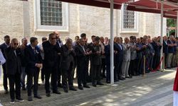 Orgeneral Ali Sivri, İçişleri Bakanı Çetiner’in cenaze törenine katıldı