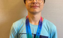 Karabük BİLSEM öğrencisi Ömer Akhan, matematik olimpiyatlarında 1 altın, 1 gümüş madalya kazandı