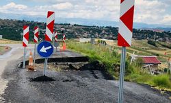 Çorum'da tehlike çanları: Çökük yol, 6 aydır onarılmayı bekliyor!