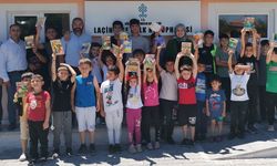 Laçin'de Kur'an kursu öğrencilerinden kütüphaneye ziyaret