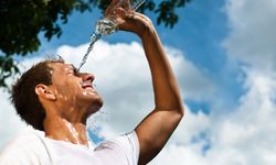 Yaz sıcağında sağlığınızı koruyacak 8 öneri