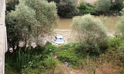 Amasya'da Yeşilırmak'a düşen otomobildeki 5 kişi yaralandı