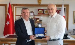 OMÜ Rektörü Ünal'dan Havza Belediye Başkanı Özdemir'e ziyaret