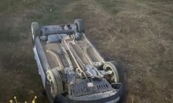 Saraydüzü’nde devrilen otomobilin sürücüsü yaralandı