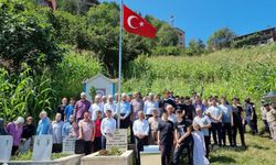 Şehit komiser Ahmet Çamur, Trabzon'daki kabri başında anıldı