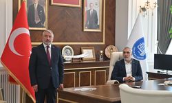 Bakan Işıkhan'dan Çorum Belediye Başkanı Aşgın’a övgü dolu sözler
