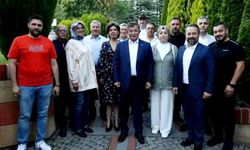 Ahmet Davutoğlu Çorum'da partililerle buluştu