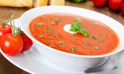 Evinizin sıcaklığını artıracak Domates Çorbası tarifi