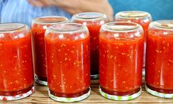 Yazın taptaze domateslerle kışa hazırlık: En iyi Domates Konservesi tarifi
