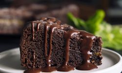 Çikolata tutkunları için en iyi Islak Kek tarifi