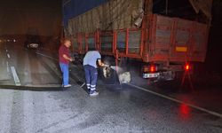 Çorum'da seyir halindeki kamyonun lastikleri alev aldı