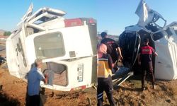 Sungurlu-Kırıkkale yolunda korkutan kaza: Minibüs devrildi, 3 kişi yaralandı!