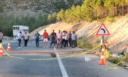 MERSİN - Şarampole devrilen minibüsteki 1 kişi öldü, 14 kişi yaralandı