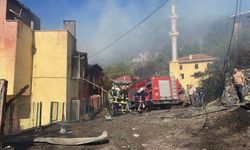 Kastamonu'da çıkan yangında 10 ev yandı