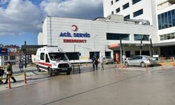 Sinop Orman İşletme Müdürlüğünün aracı dere yatağına devrildi, 2 kişi yaralandı