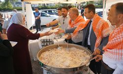Osmancık’ta Pirinç Festivali: Yoldan geçenlere pilav ikramı