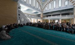Düzce'de İlahiyat Fakültesi Uygulama Camisi ibadete açıldı