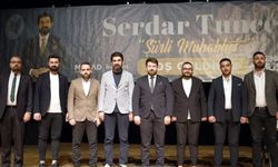 Serdar Tuncer’den Çorumlulara şiir dolu gece