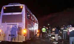 Kayseri’de feci kaza! Yolcu otobüsü devrildi: 8’i ağır 38 yaralı