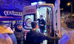 Sinop'ta polisten kaçarken araca çarpan motosikletin sürücüsü yaralandı