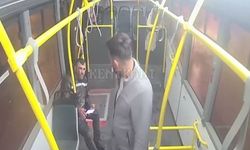 Otobüs şoförünün yaptığı hareket takdir topladı